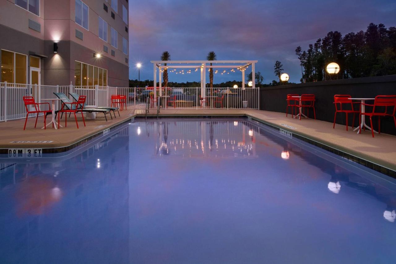 Tru By Hilton Lake City Extérieur photo