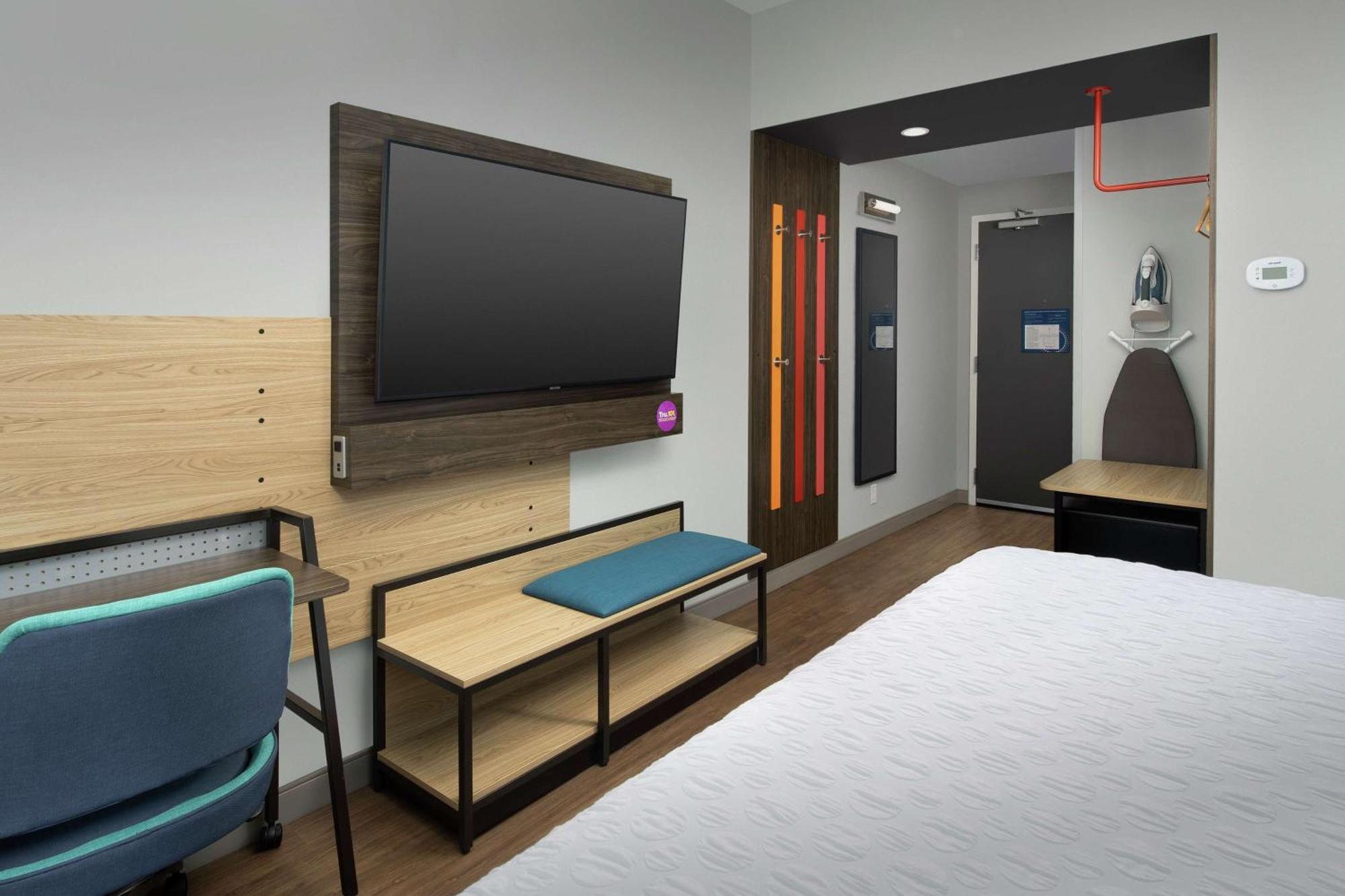Tru By Hilton Lake City Extérieur photo