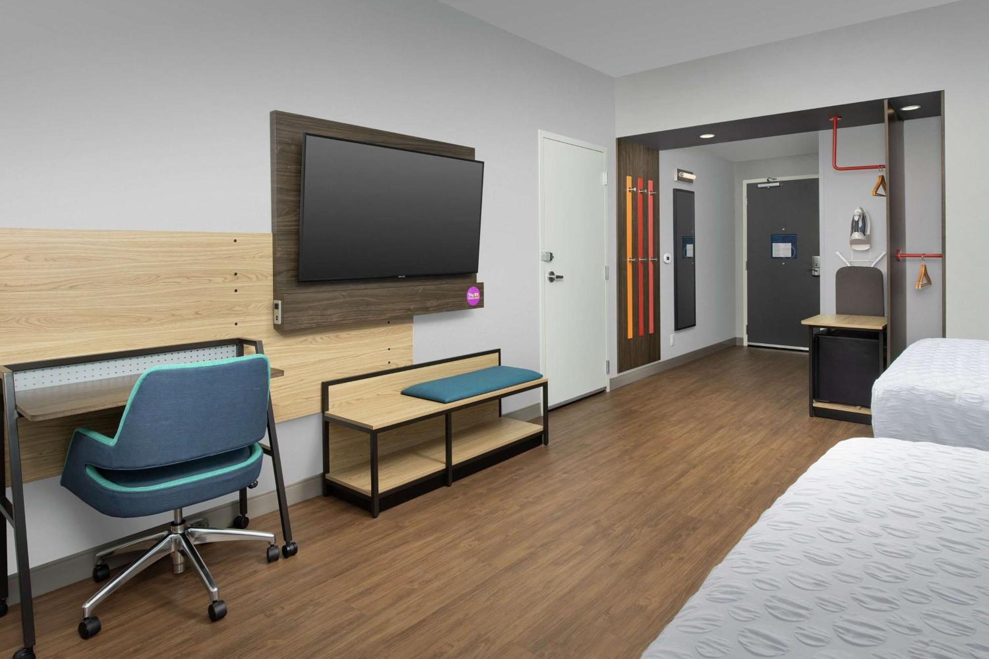 Tru By Hilton Lake City Extérieur photo